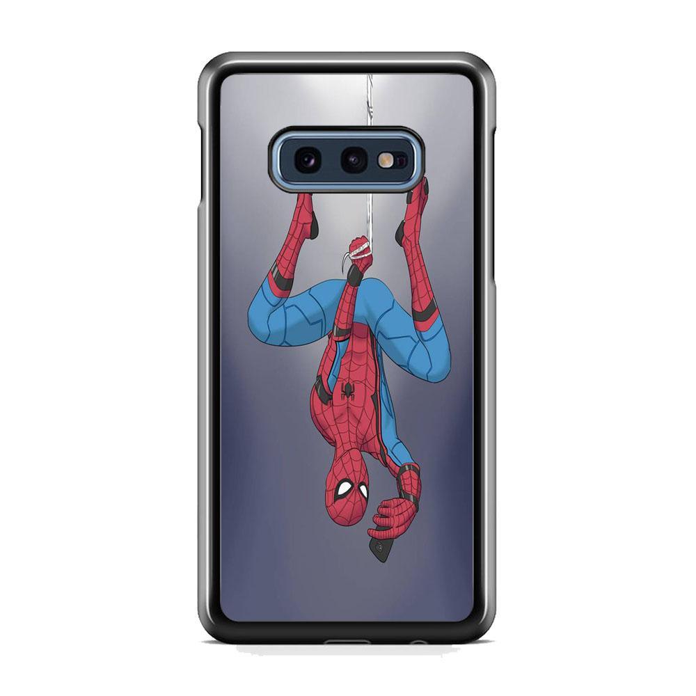 Spiderman Selfie While Hanging Samsung Galaxy S10E Case-Rubber Black (2D Case)-Oxvistore