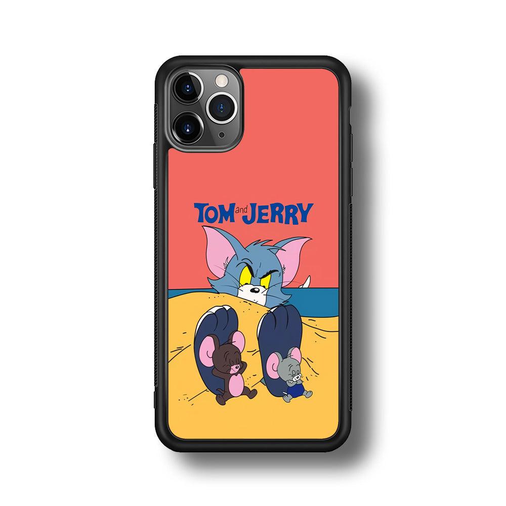 Tom and Jerry Enjoy at The Beach iPhone 11 Pro Max Case-Rubber Black (2D Case)-Oxvistore