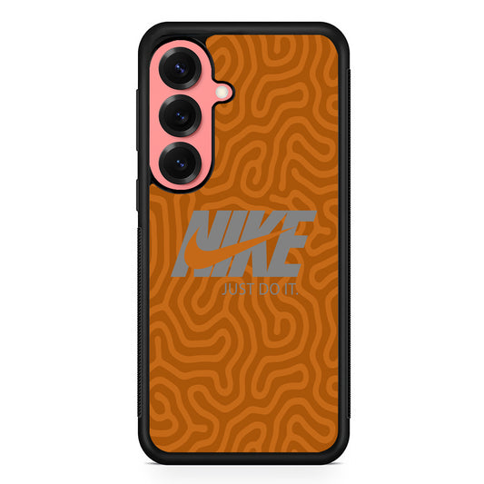 Nike Brown Maze Samsung Galaxy S25 Case | Slim Protective Cover for Samsung Galaxy S25