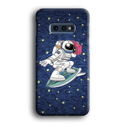 Astronauts Surf Between The Stars Samsung Galaxy S10E Case-Oxvistore