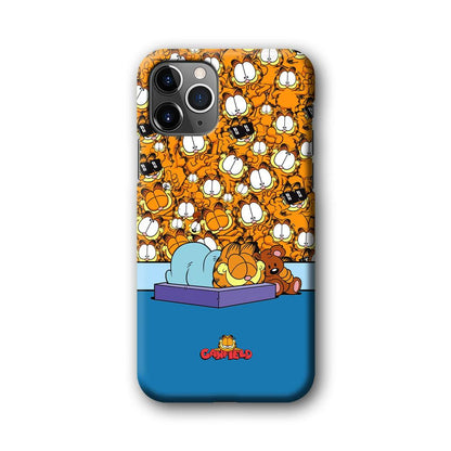 Garfield Warm on Sweet Dreams iPhone 11 Pro Case-Oxvistore