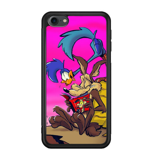 Looney Tunes Catch Road Runner iPod Touch 6 Case-Rubber Black (2D Case)-Oxvistore