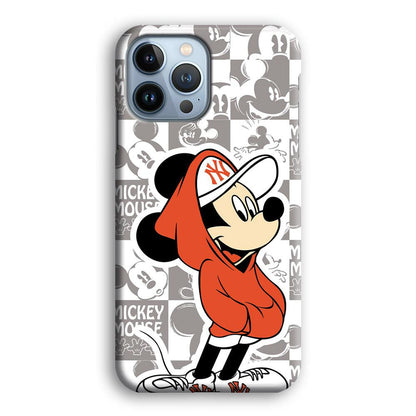 Mickey Mouse The Fans on Duty iPhone 15 Pro Case-Oxvistore